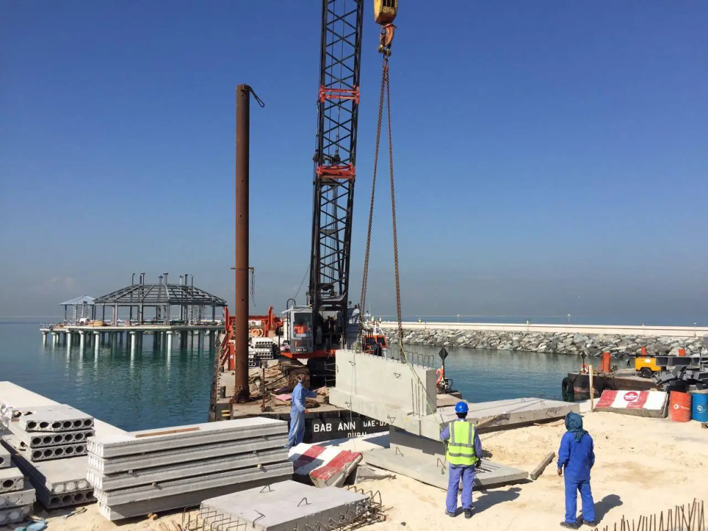 What Sets UAE’s Marine Contractors Apart?